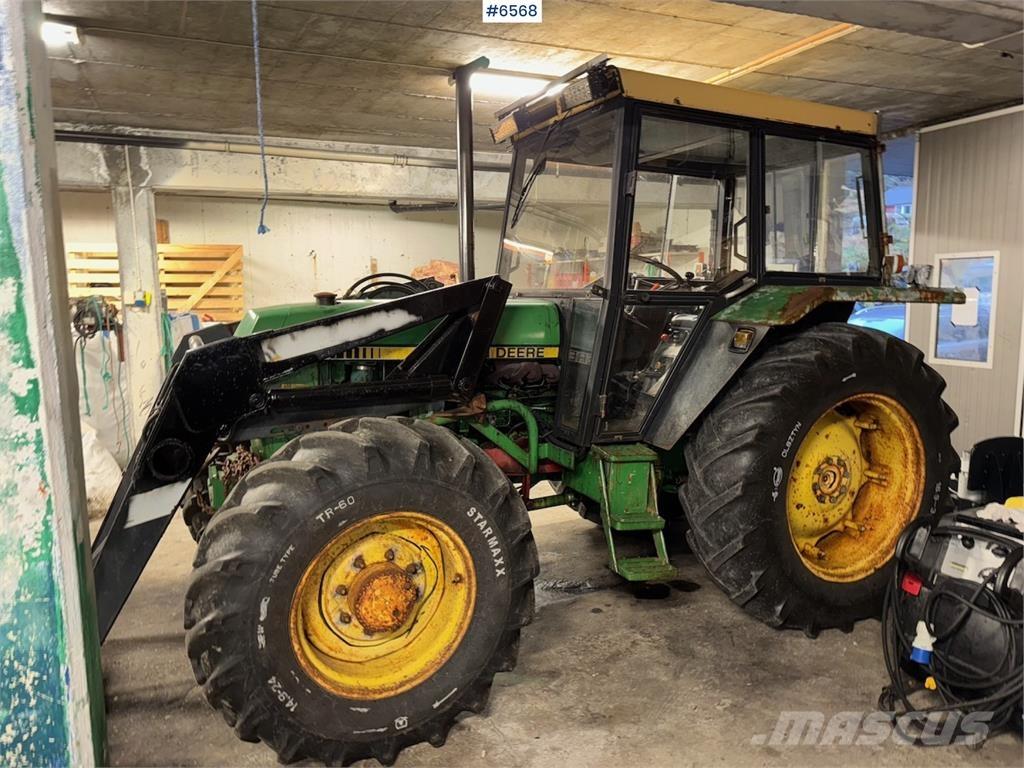 John Deere 2140 Traktorji