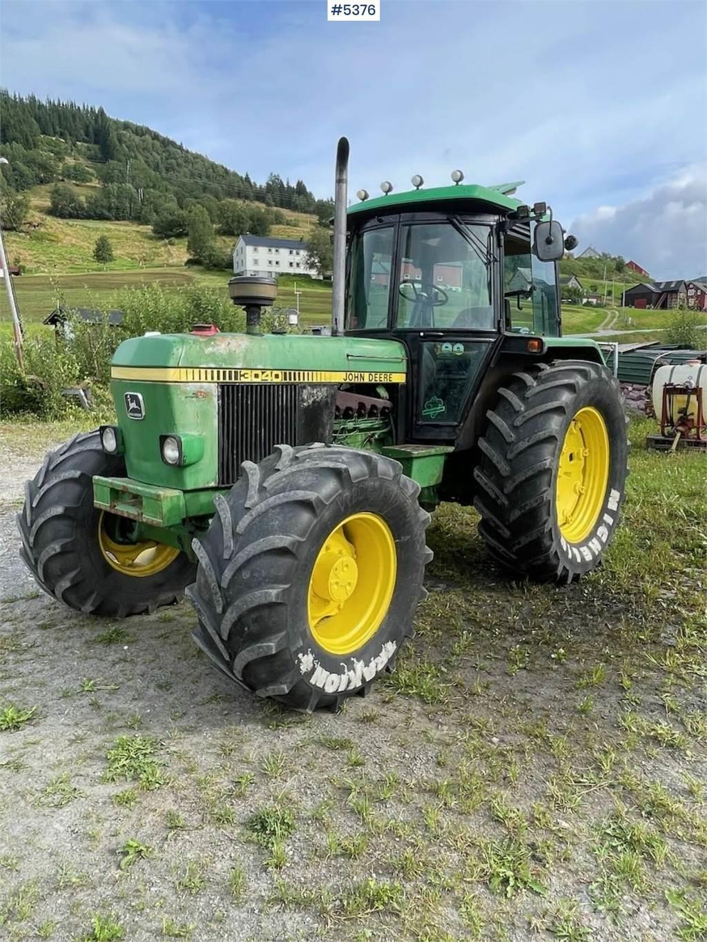 John Deere 3040HL Traktorji