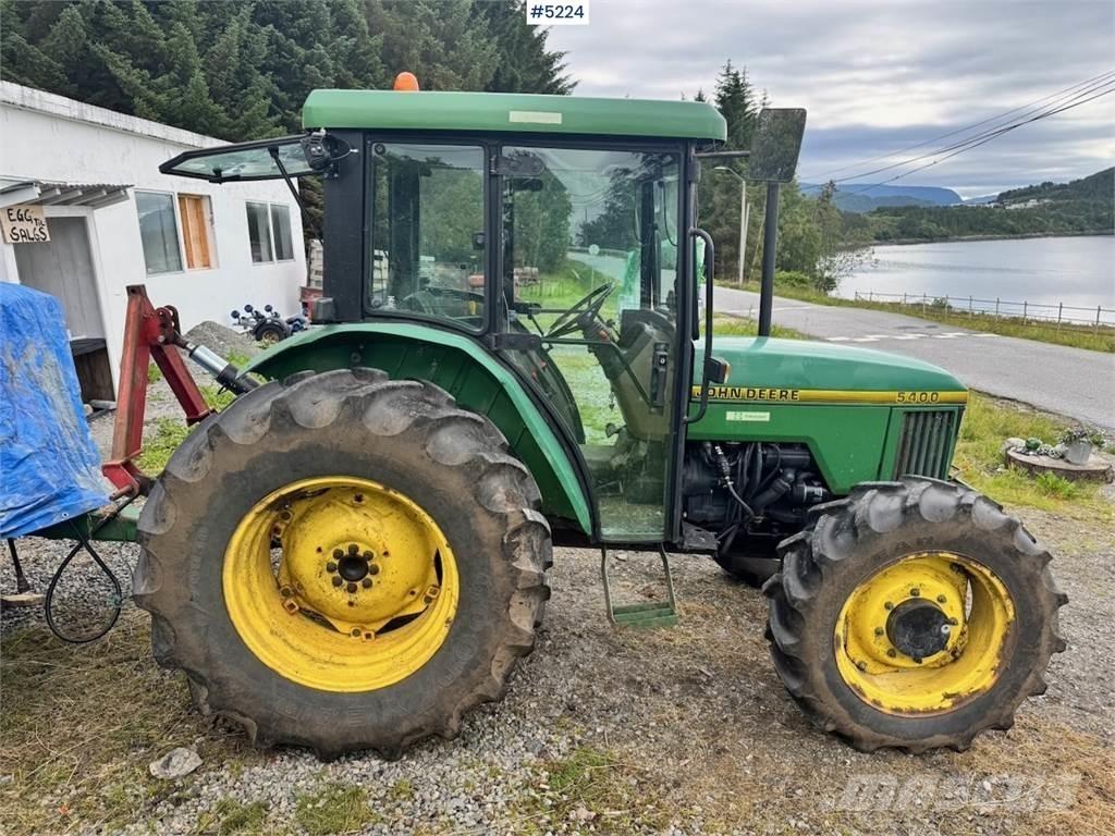 John Deere 5400 Traktorji