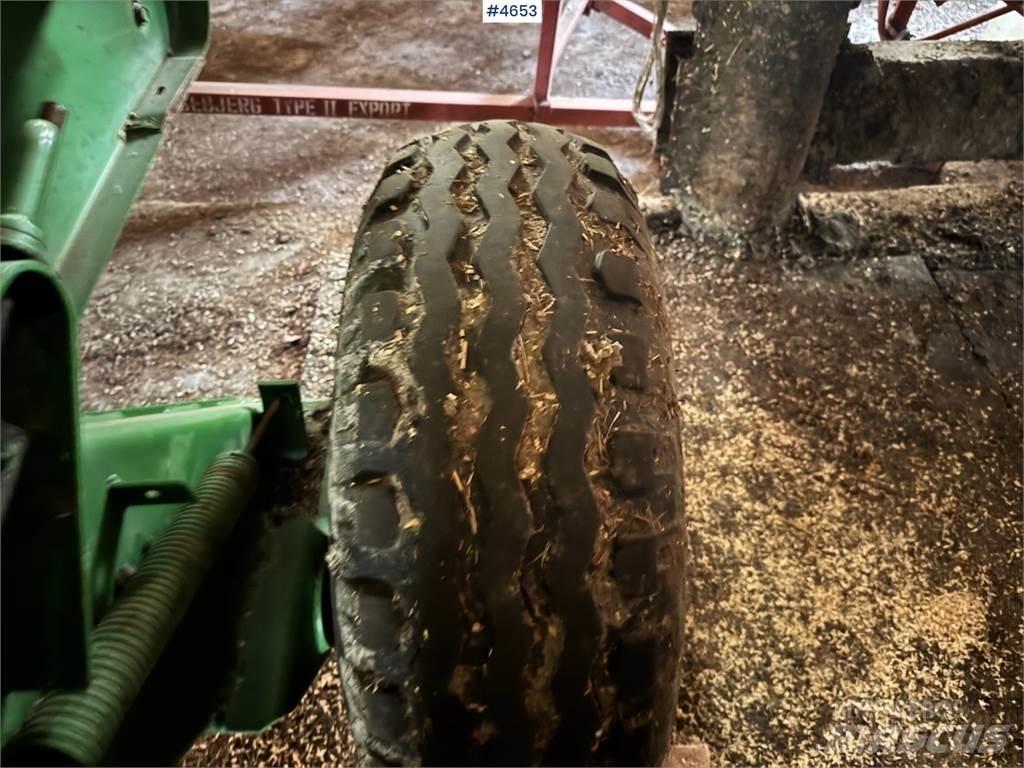 John Deere 545 Druga oprema za žetev