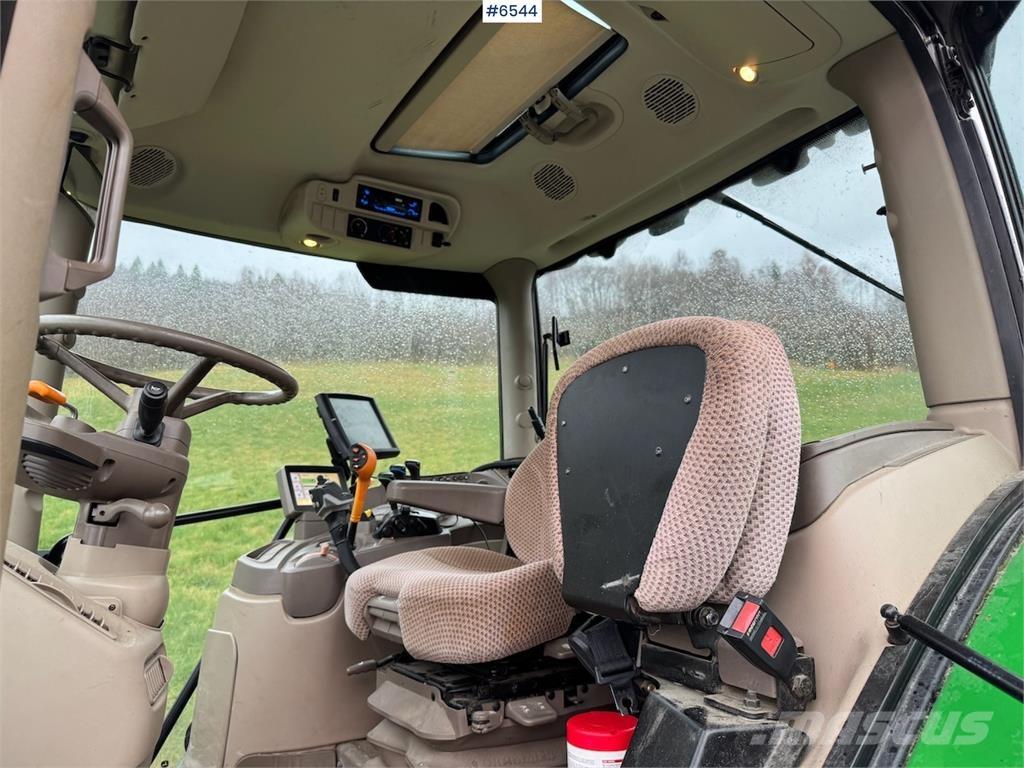 John Deere 6125R Traktorji