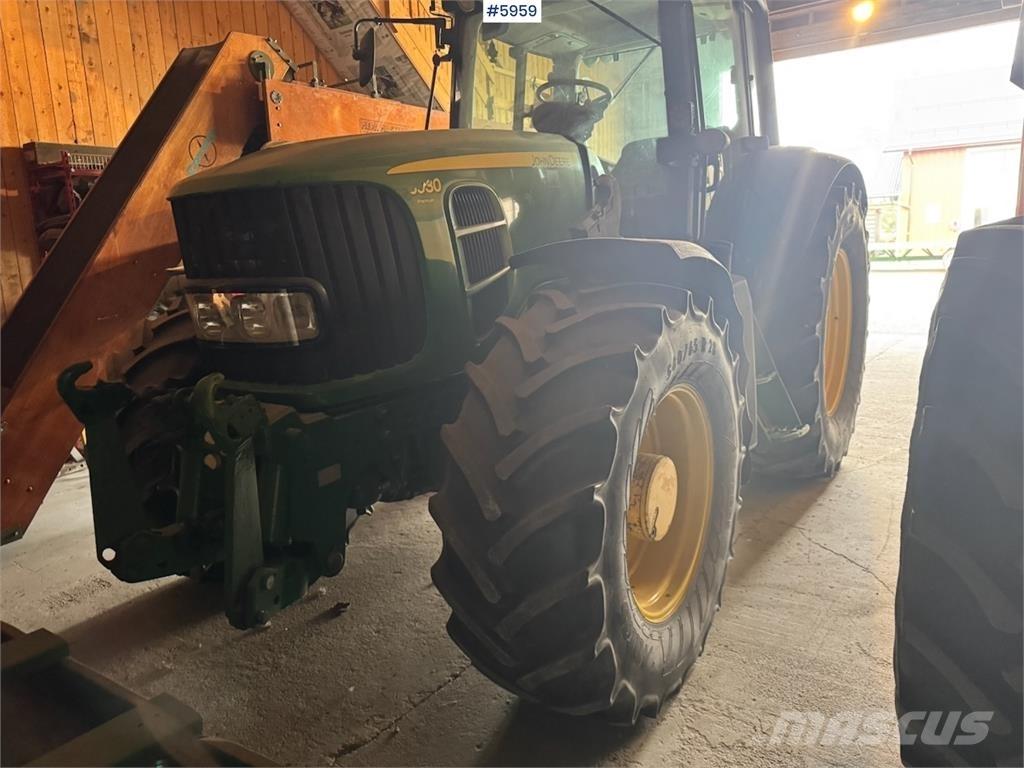 John Deere 6930 Traktorji