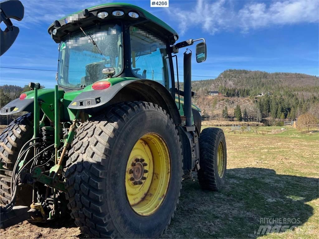 John Deere 7260R Traktorji