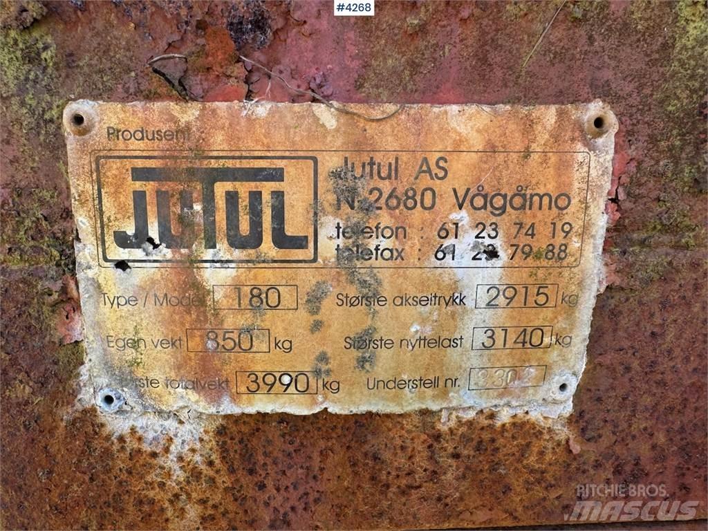 Jutul 180 Prikolice za žito