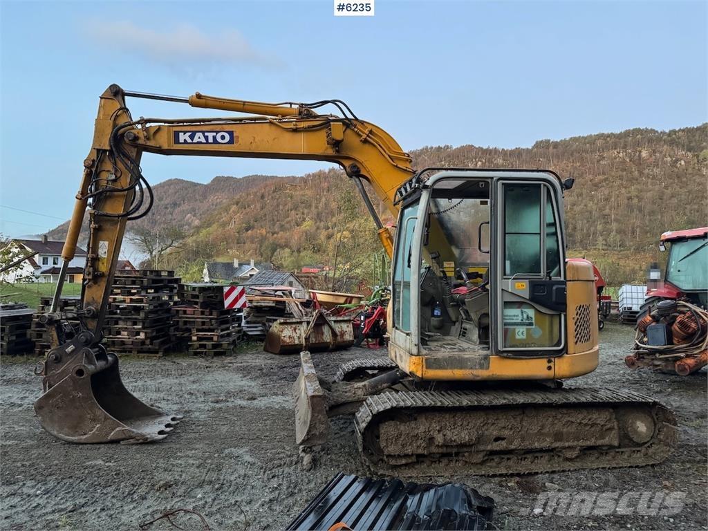 Kato HD 308 US Bagri goseničarji