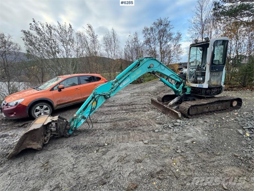 Kobelco SK45 Bagri goseničarji