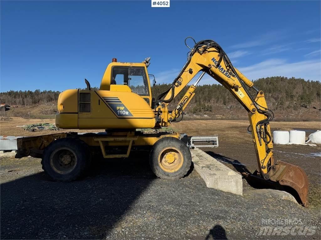 Komatsu PW 110R Bagri goseničarji