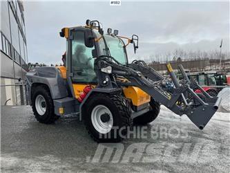 LM Trac 587 Večnamenski nakladalci