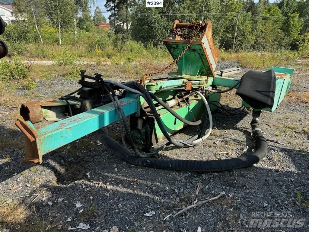 Montabert CPA 225 Bagri goseničarji