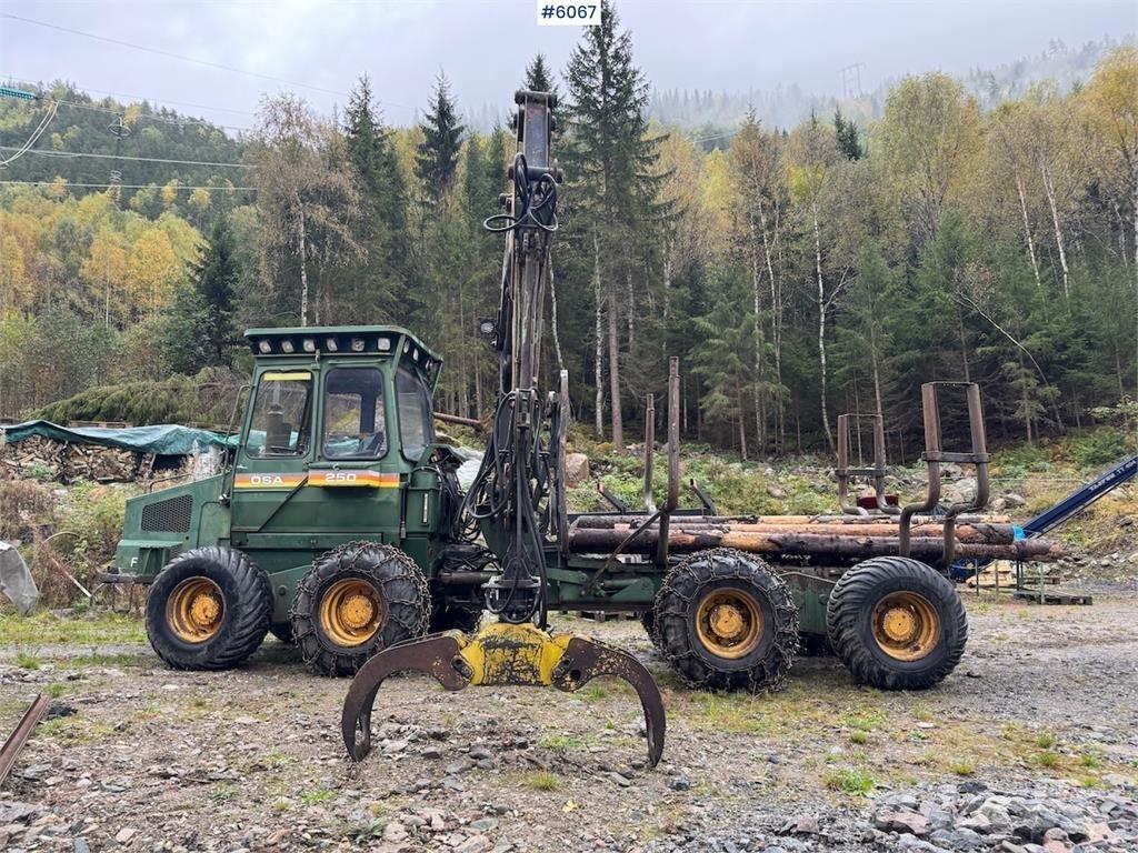  Øsa 250 FMG Žerjavi za debla