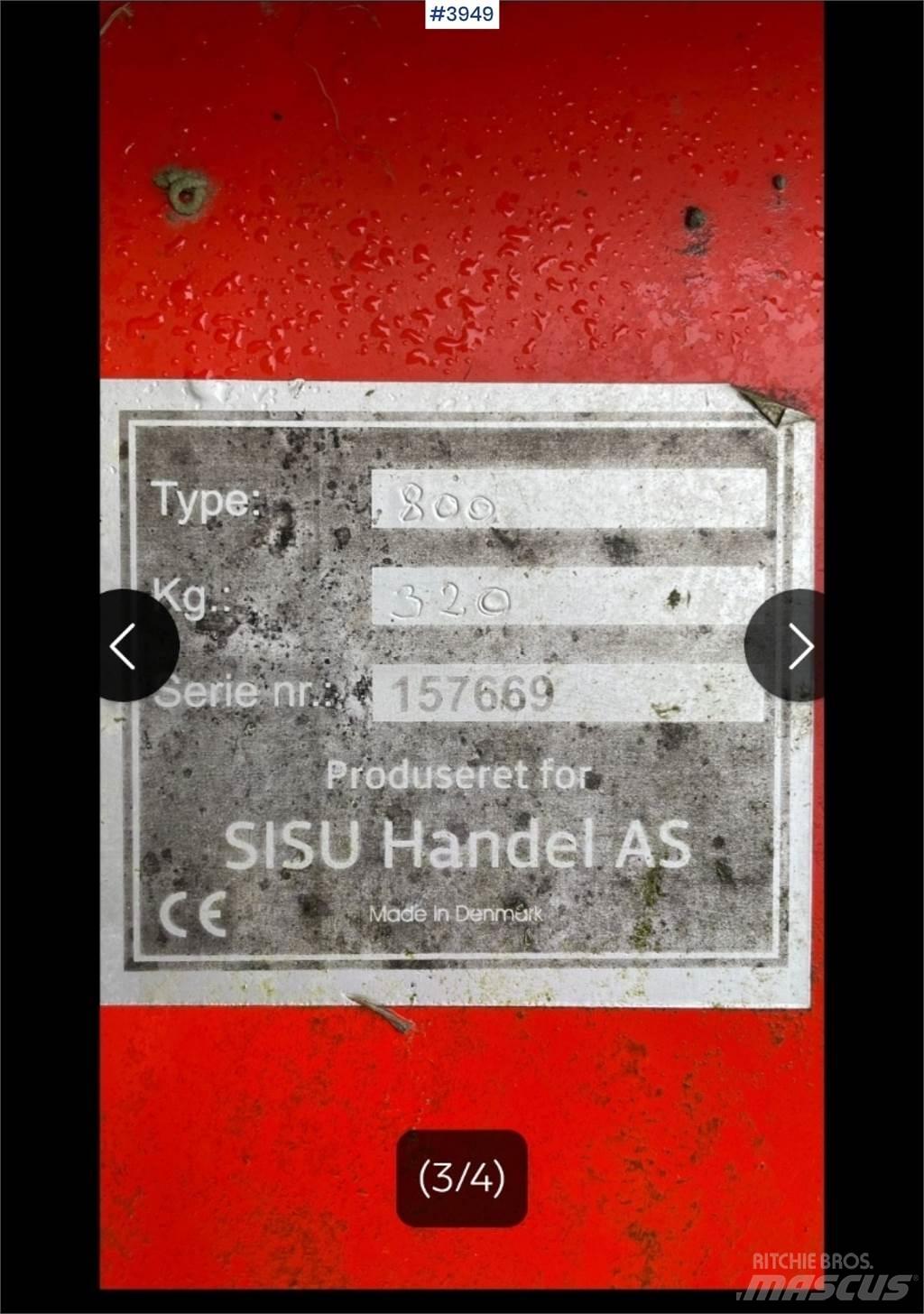 Sisu 800 Drugi stroji za cesto in sneg