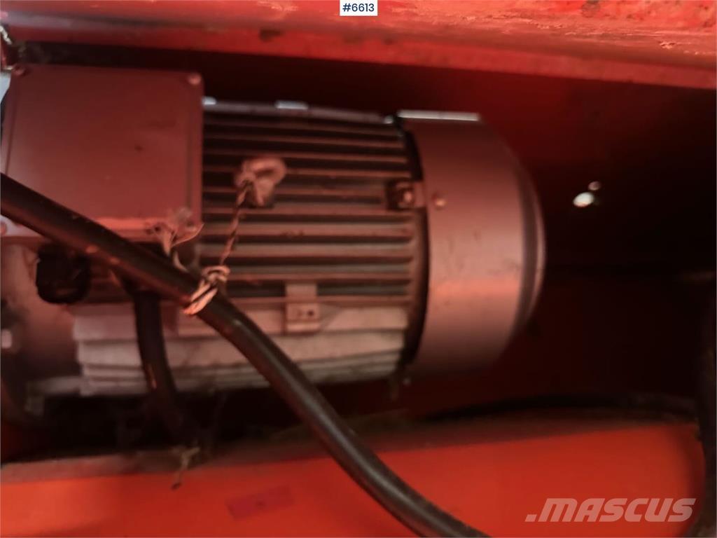 TKS K2 Druga oprema za žetev