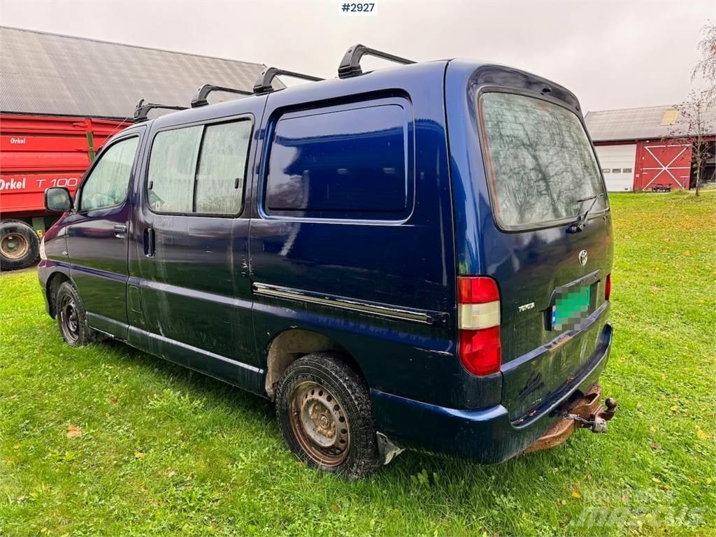 Toyota Hiace Drugi