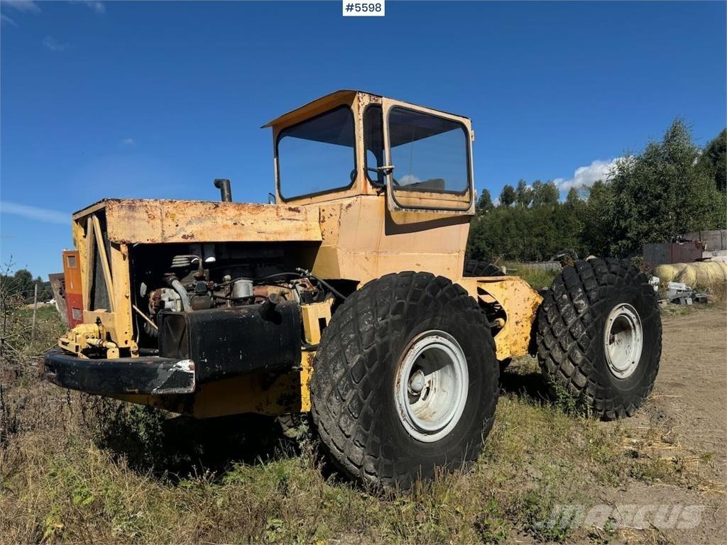  Traktor Selvbygd Traktorji