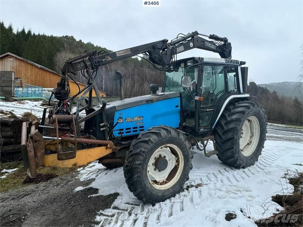 Valmet 8100 Traktorji