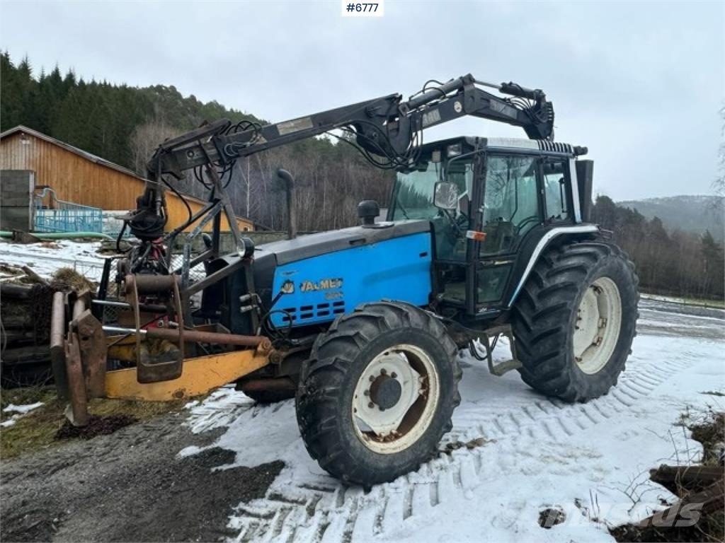Valmet 8100 Traktorji