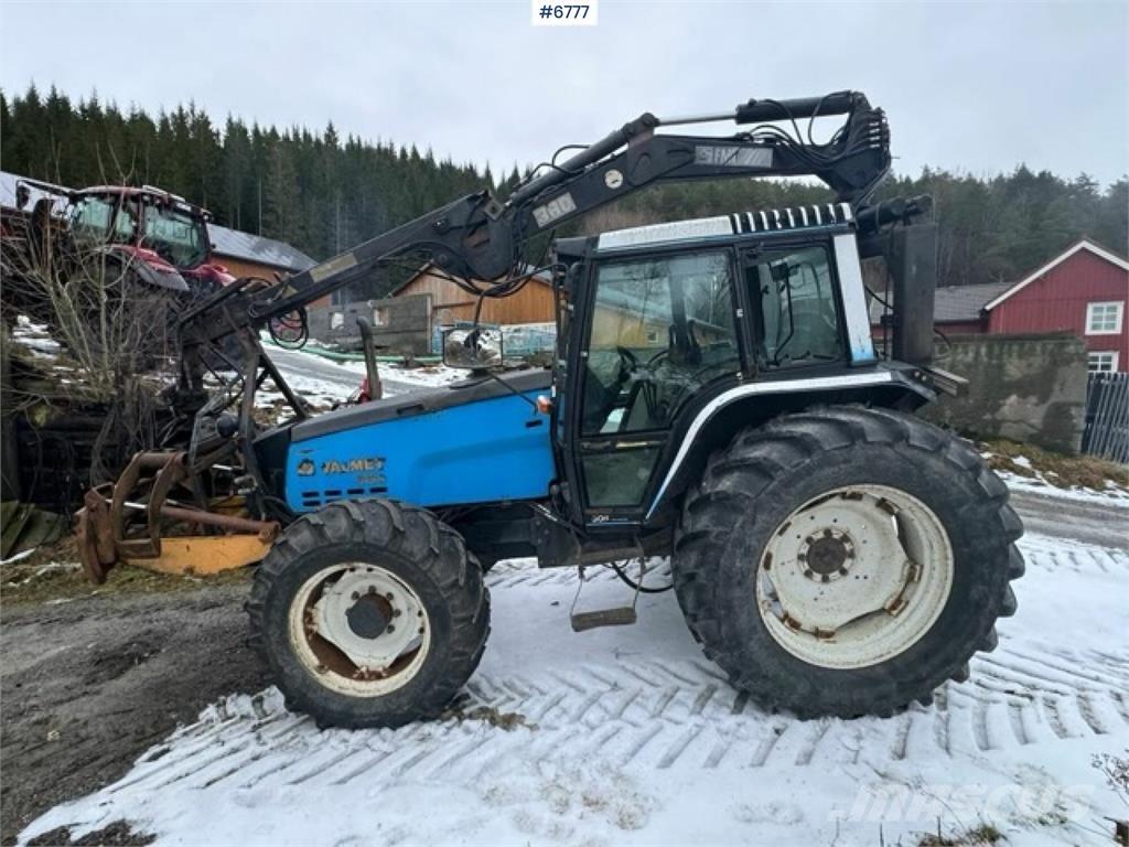 Valmet 8100 Traktorji