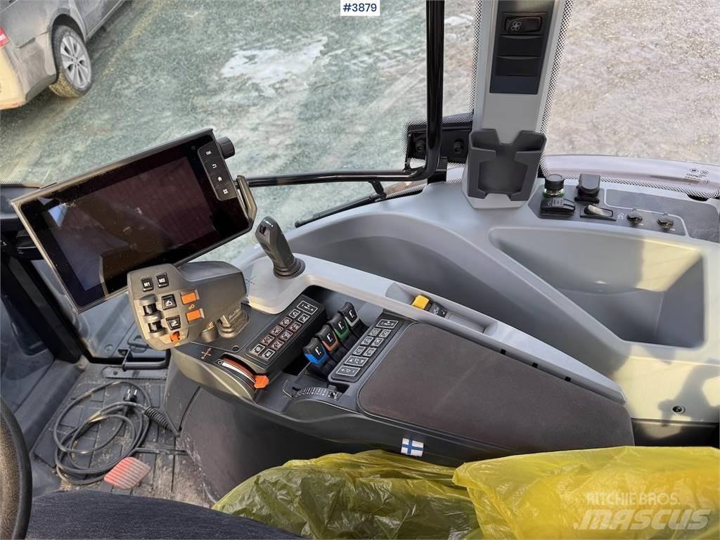 Valtra G135 Traktorji