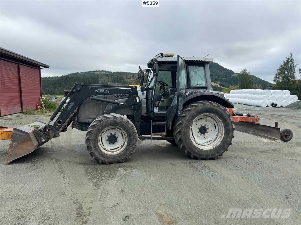 Valtra M120-4 Traktorji