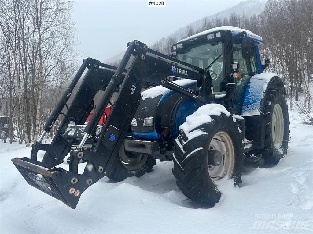 Valtra N122 Traktorji