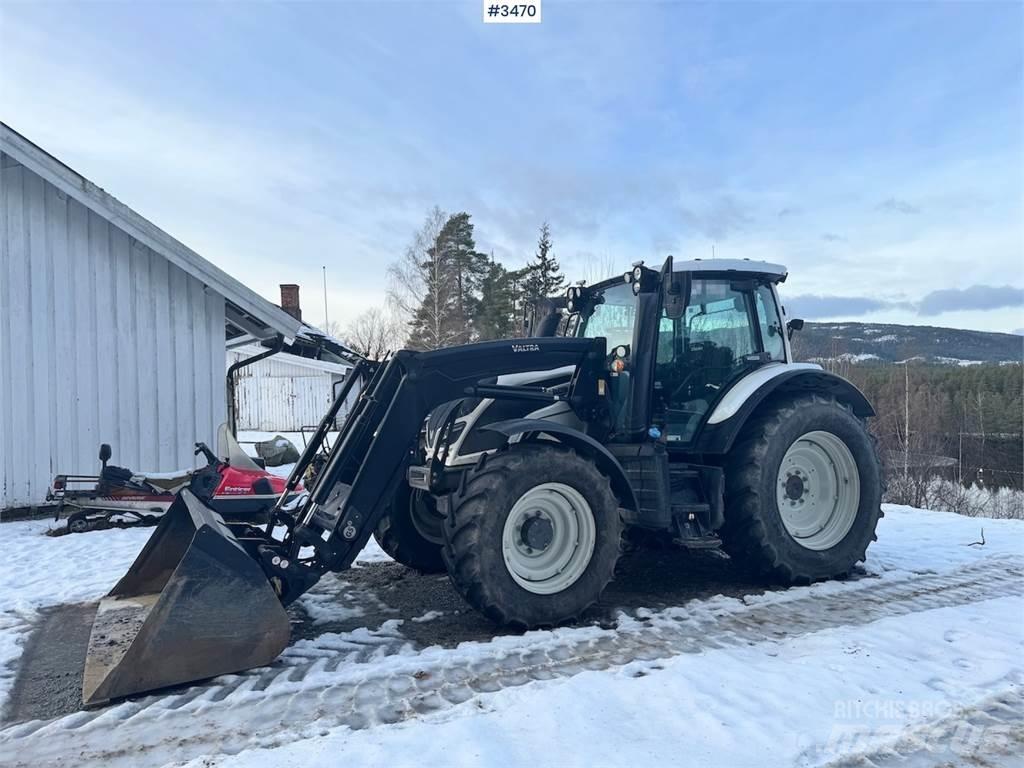 Valtra N134 Traktorji
