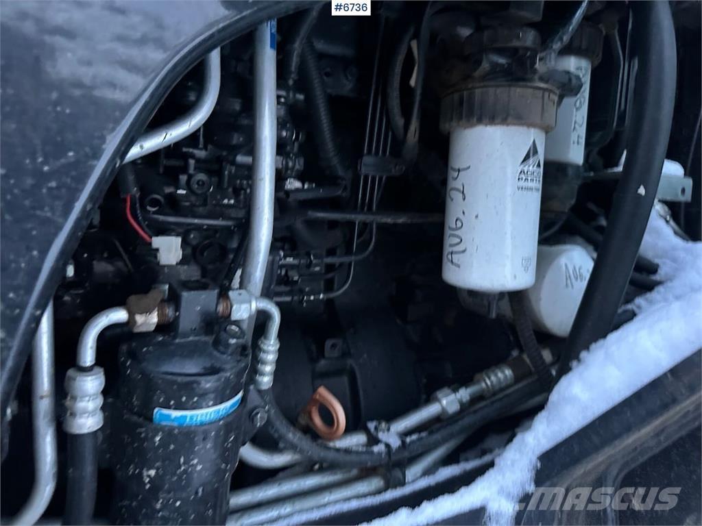 Valtra N92 Traktorji