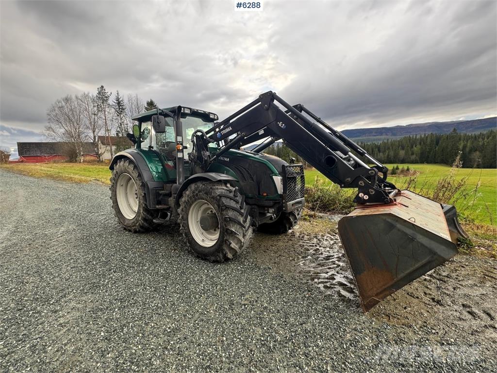 Valtra T203 Traktorji