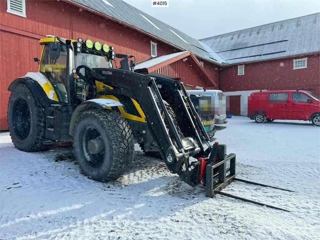 Valtra T255 Traktorji