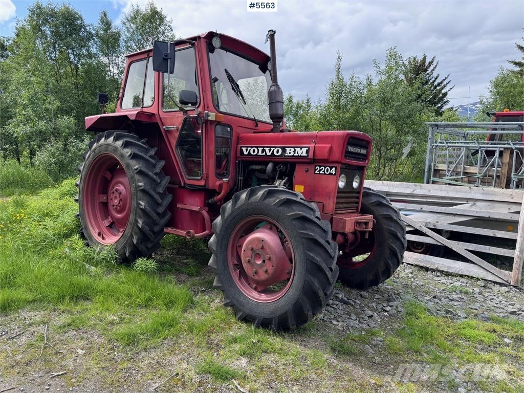 Volvo BM 2204 Traktorji