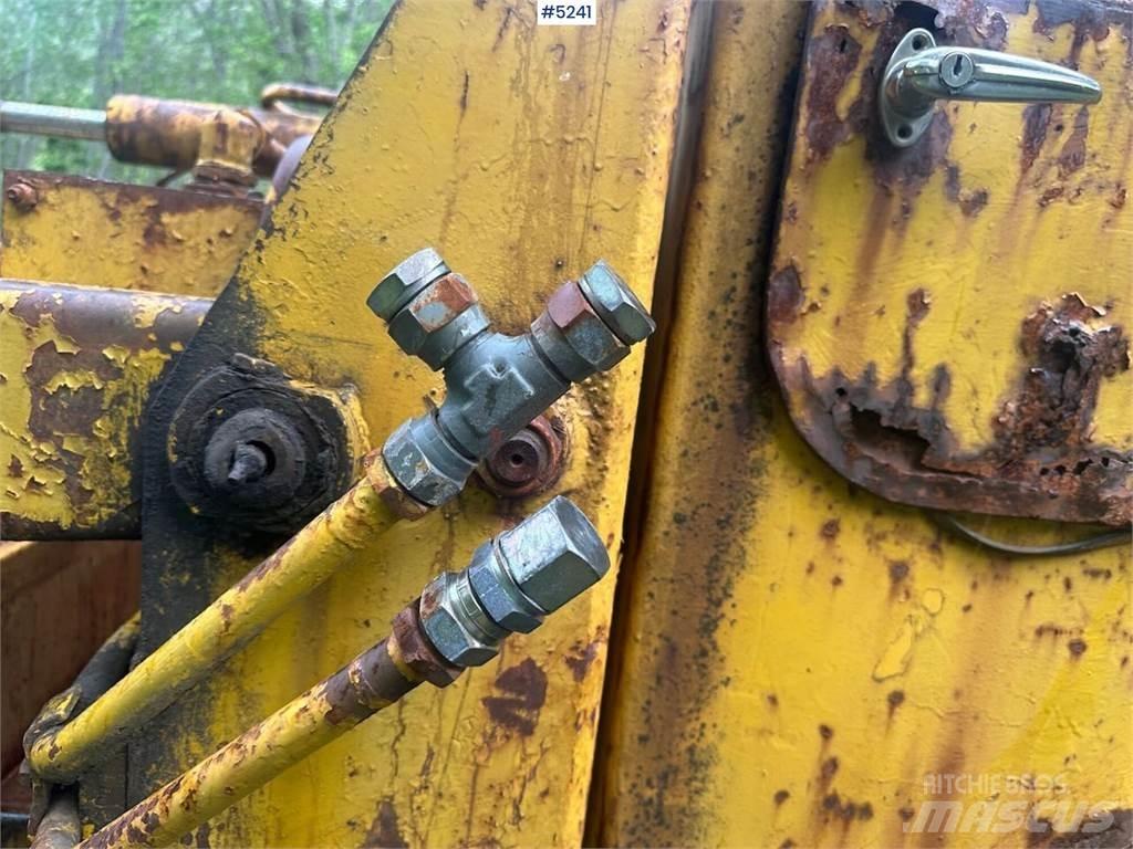 Volvo BM 612 Traktorji