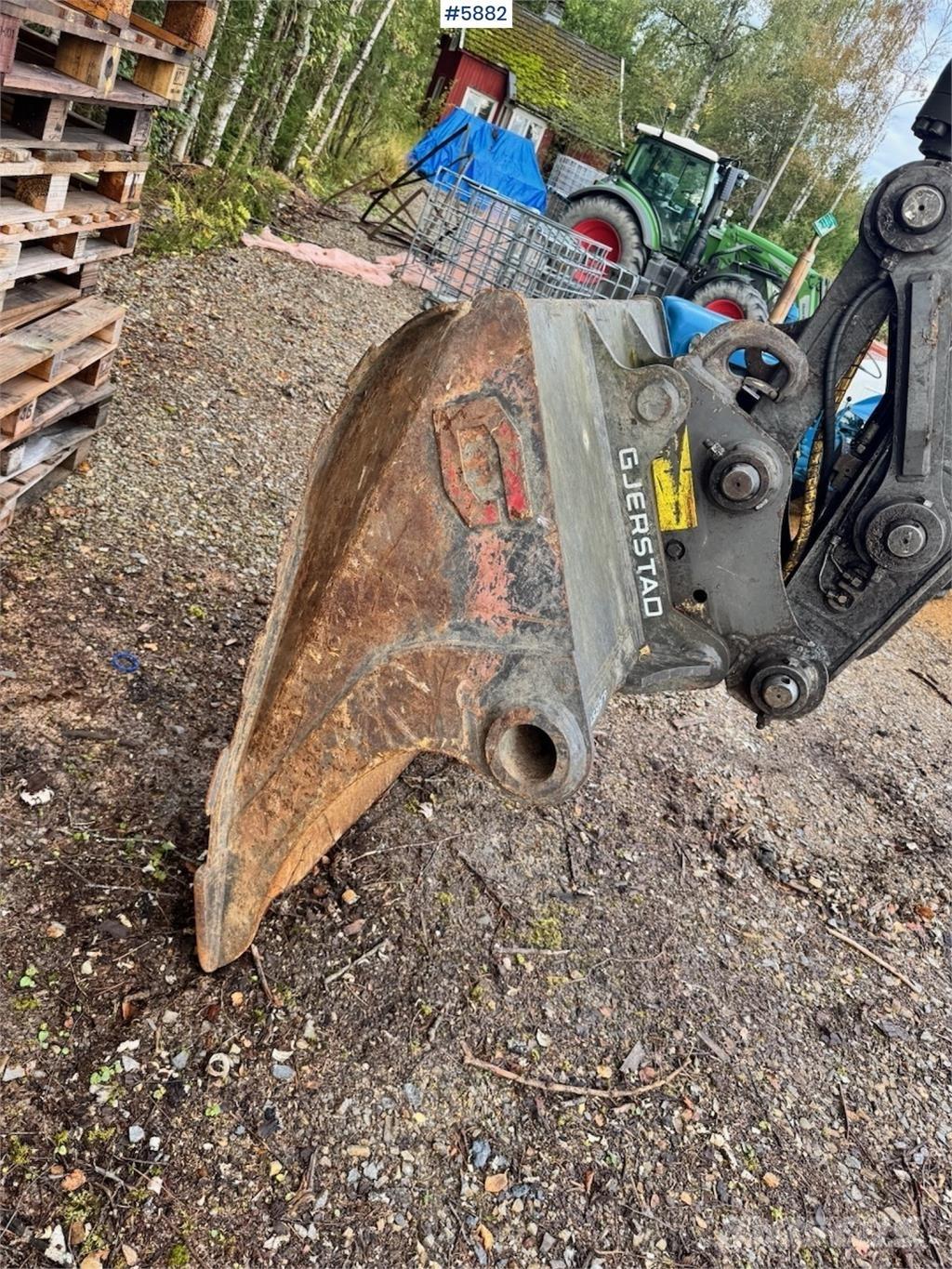 Volvo EC140DL Bagri goseničarji