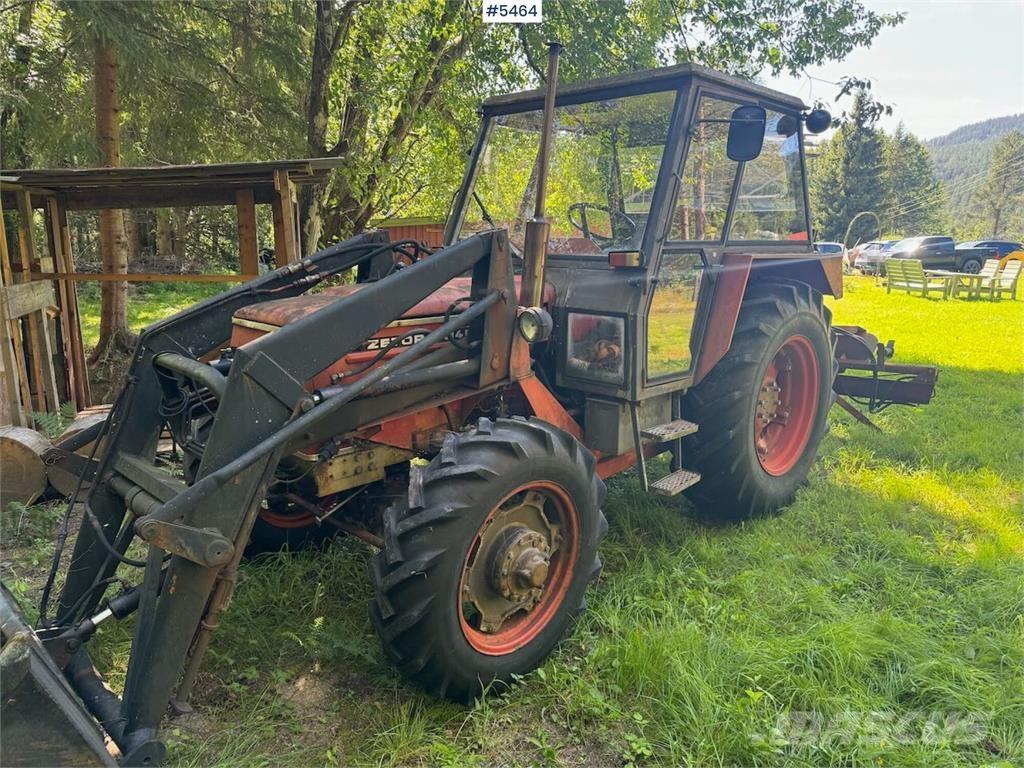 Zetor 5945 Traktorji