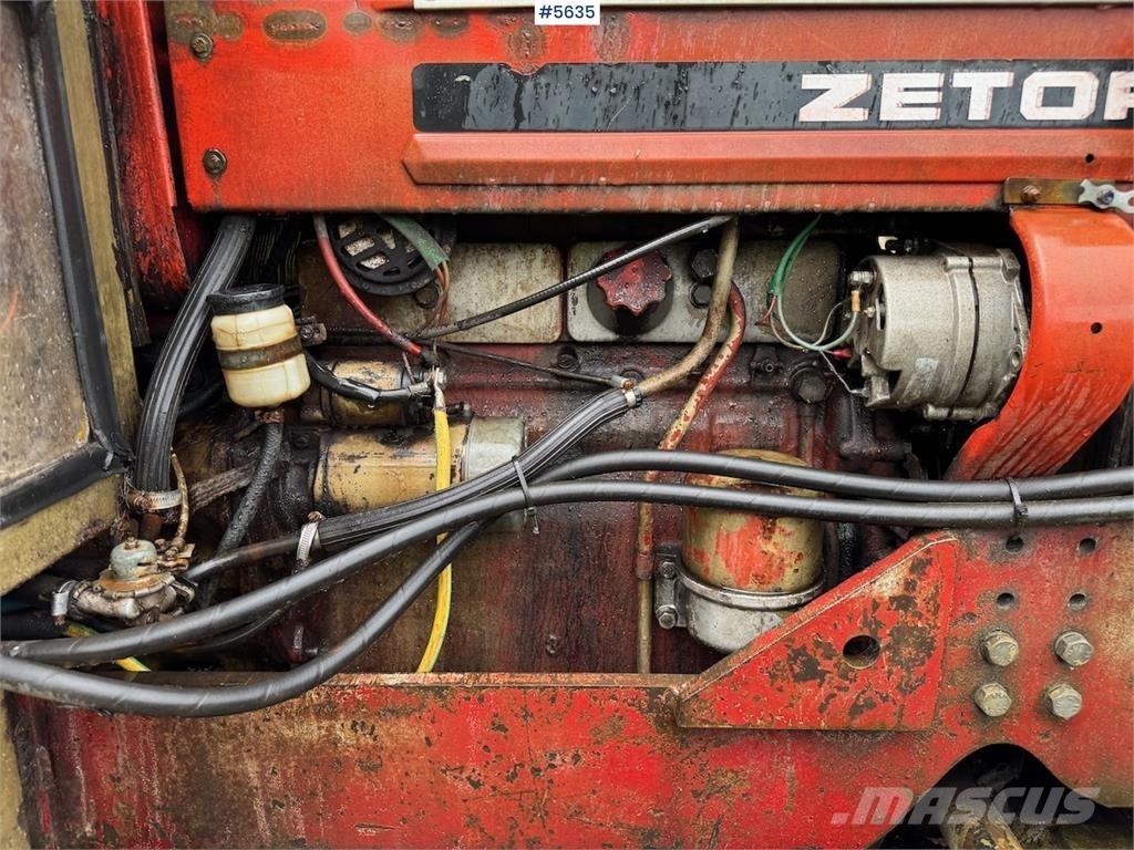 Zetor 5945 Traktorji