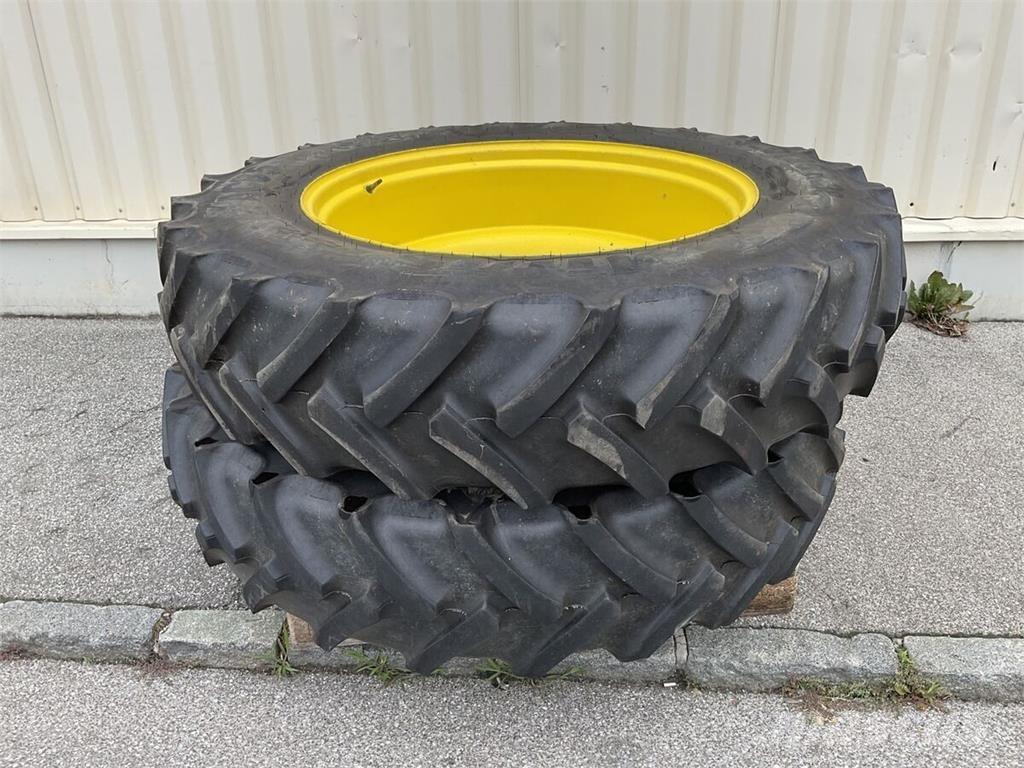  380/95 R 38 Gume, kolesa in platišča