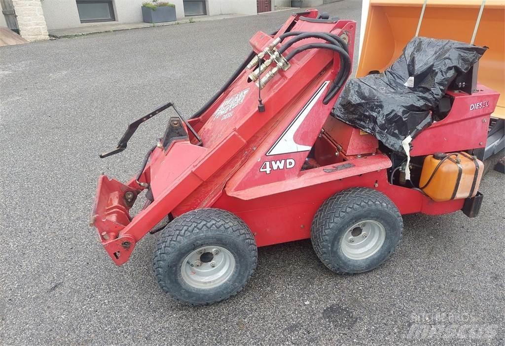Avant 320 Čelni nakladalci in kopači