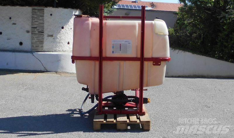 Bargam 600 Vlečne škropilnice