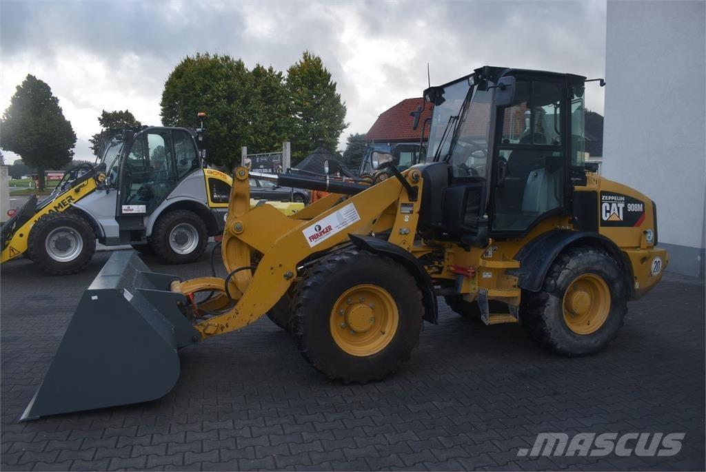 CAT 908M Kolesni nakladalci