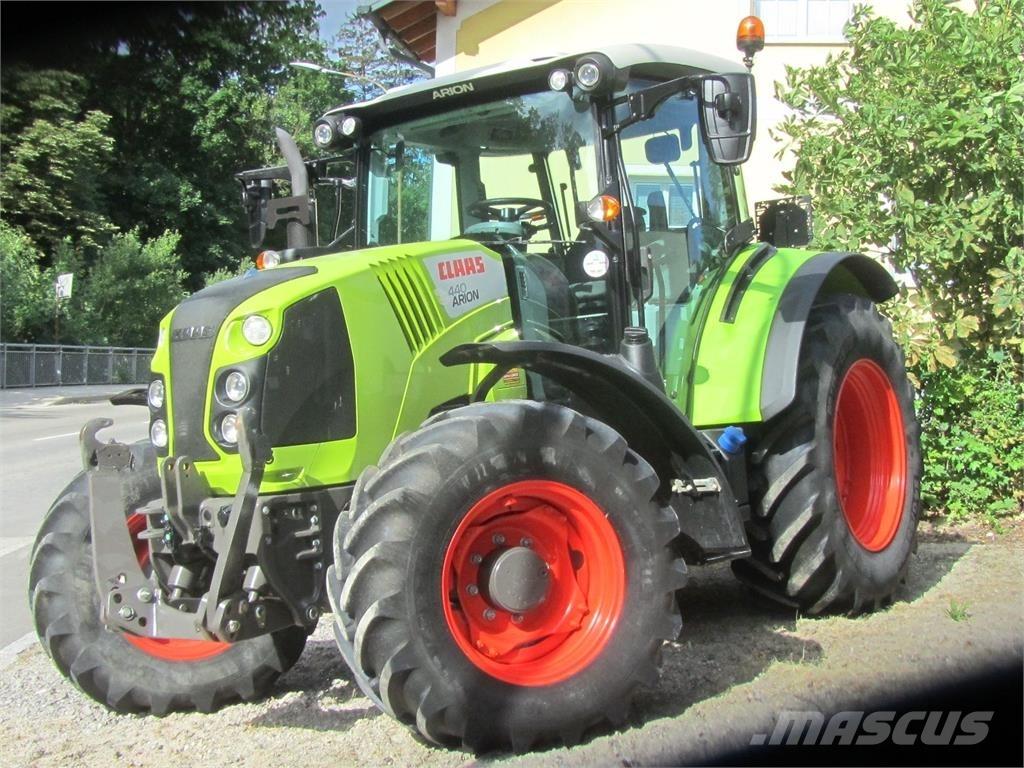 CLAAS Arion 440 Traktorji