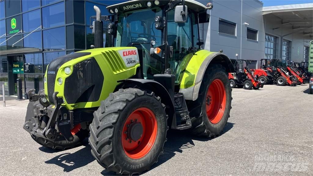 CLAAS ARION 530 Traktorji