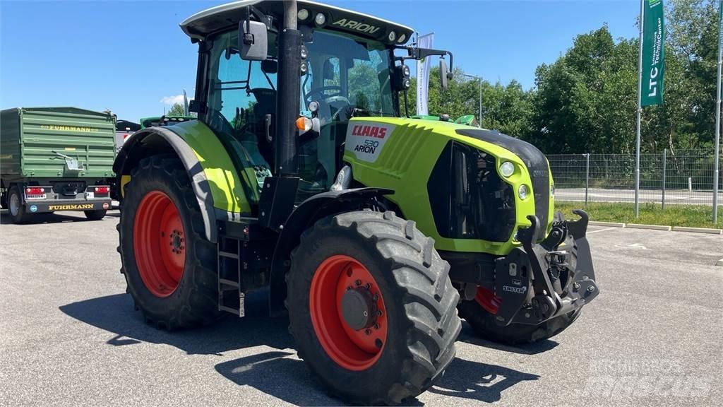 CLAAS ARION 530 Traktorji