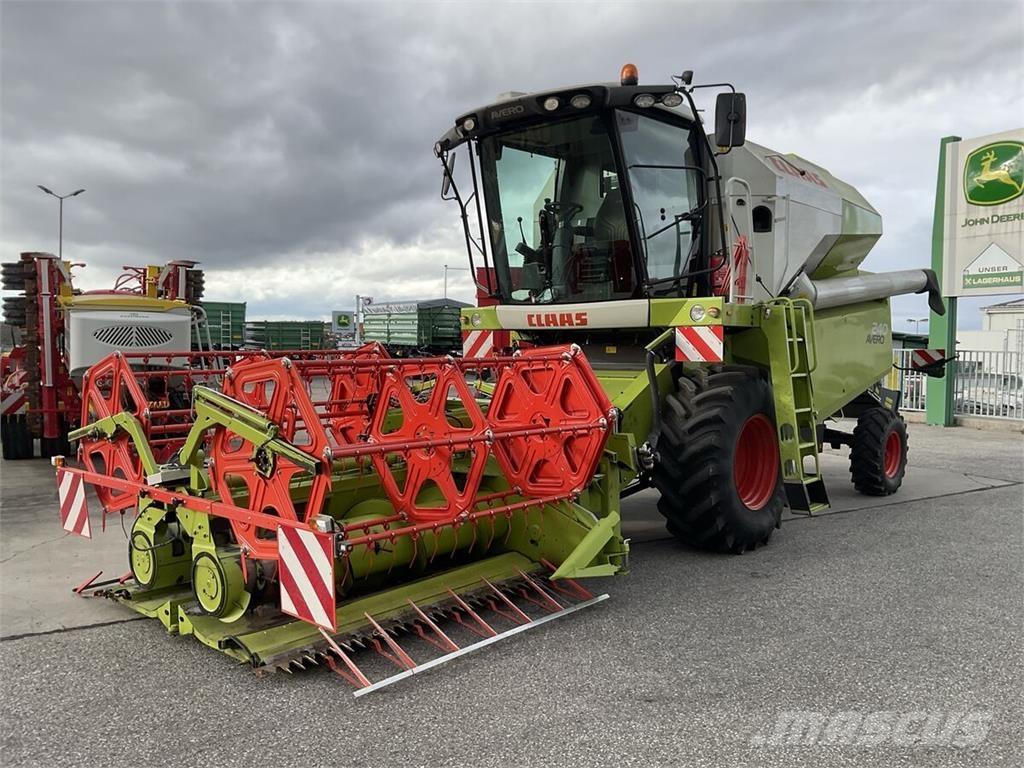 CLAAS AVERO 240 Kombajni
