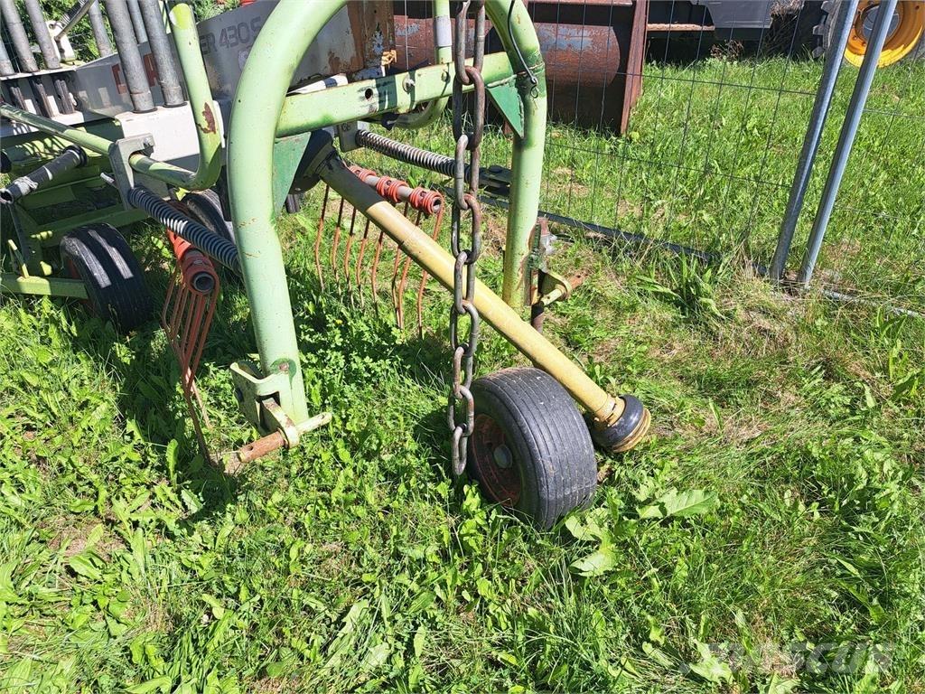 CLAAS Liner 430 Zgrabljalniki