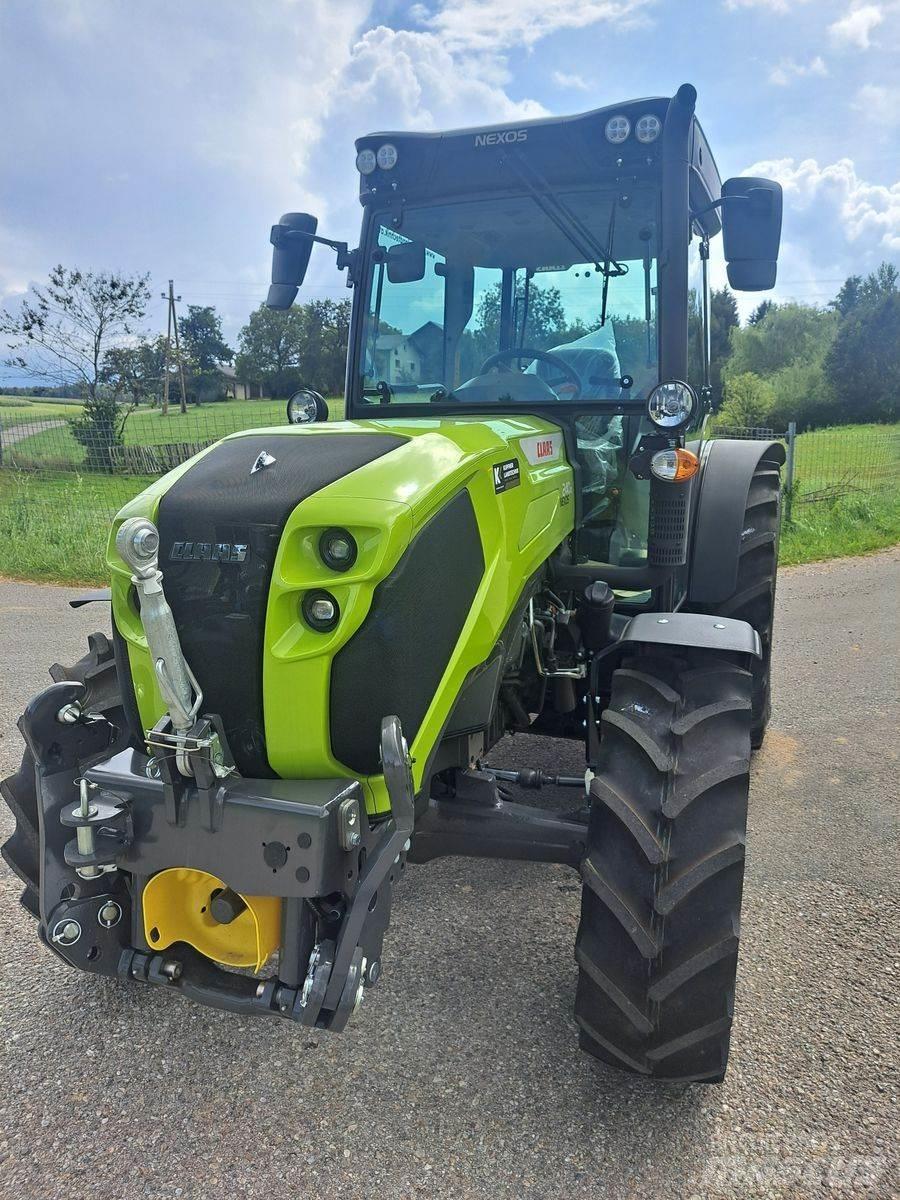 CLAAS Nexos 240 XL Traktorji
