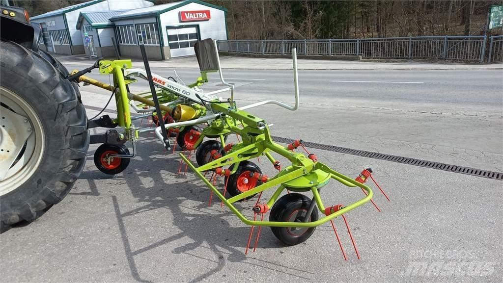 CLAAS Volto 60 Obračalniki in zgrabljalniki