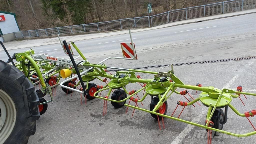CLAAS Volto 80 Obračalniki in zgrabljalniki