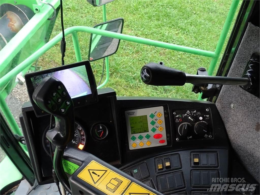 Deutz-Fahr 5690 H Kombajni