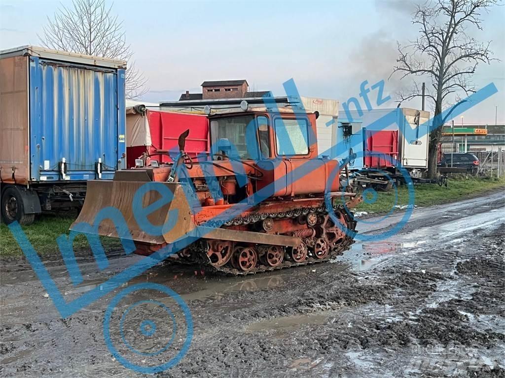  DT 75 Raupe Traktorji