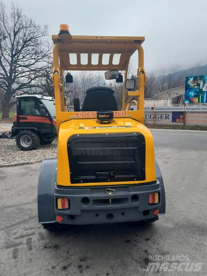 Eurotrac W12 F Čelni nakladalci in kopači