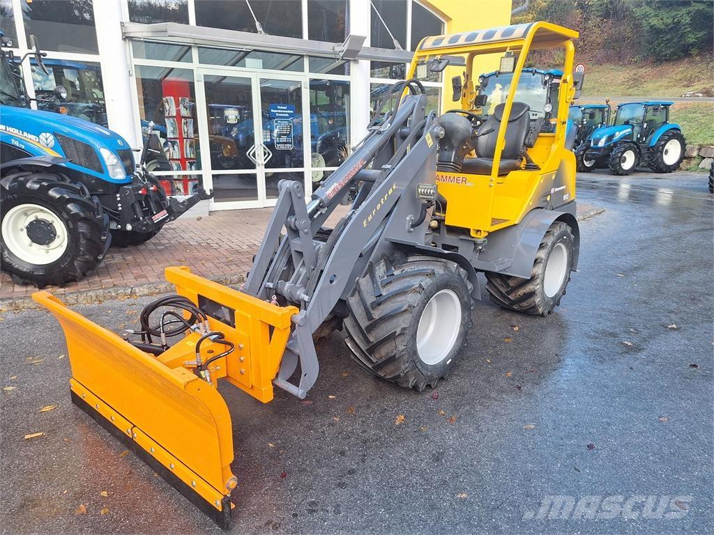 Eurotrac W12 F Čelni nakladalci in kopači