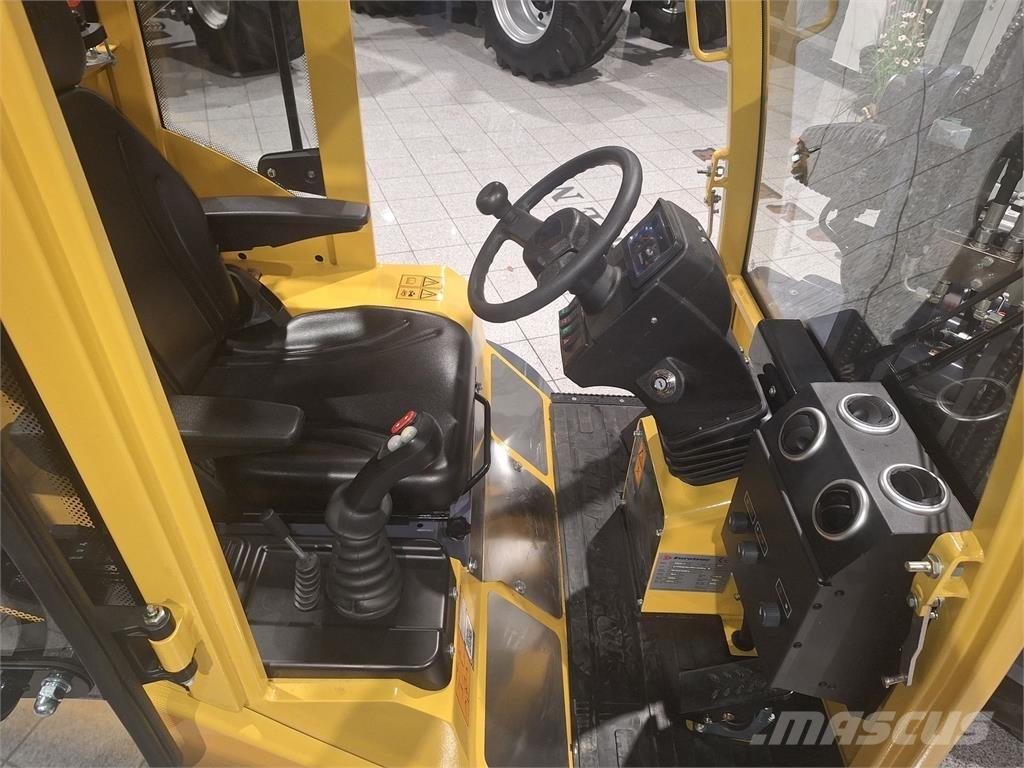 Eurotrac W12S Čelni nakladalci in kopači